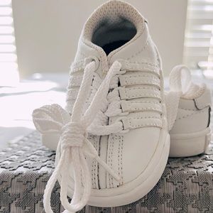 Kswiss classic pro infant sneaker.  Infant size 2.